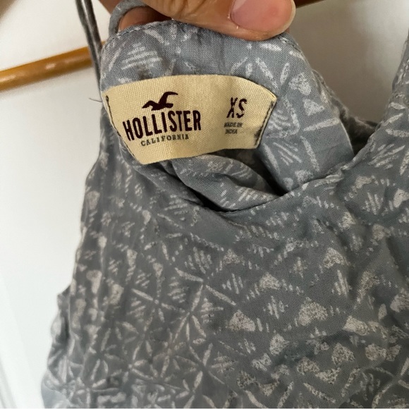 Hollister ruffle top size xs - Picture 3 of 3